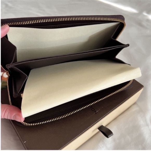 NWT Louis Vuitton Zippy Wallet Monogram Vernis, Amarante - Picture 5 of 15